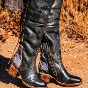 Freebird by Steven Catrina Navy boots